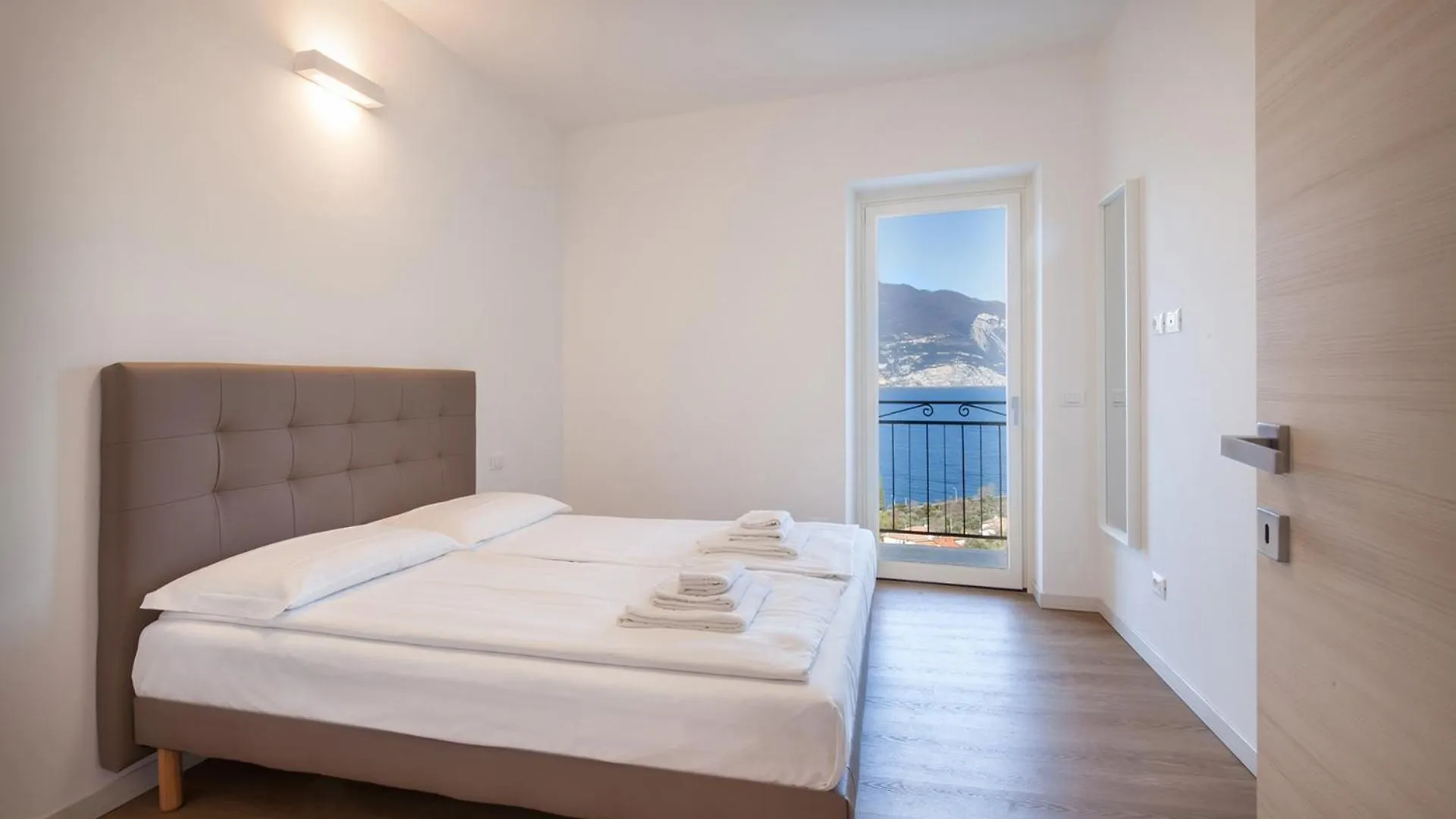 Apartment Casa Karin-Vista Lago Torri Del Benaco