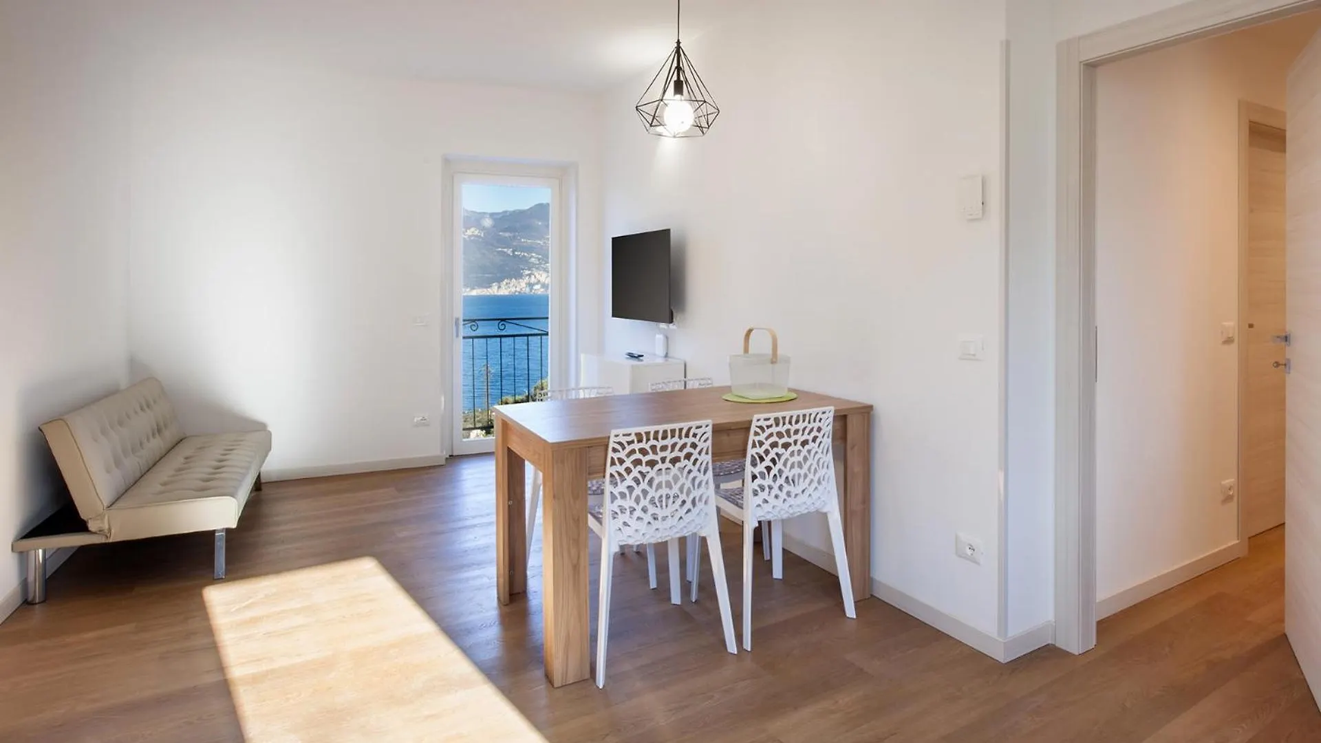 Casa Karin-Vista Lago Torri Del Benaco Italy