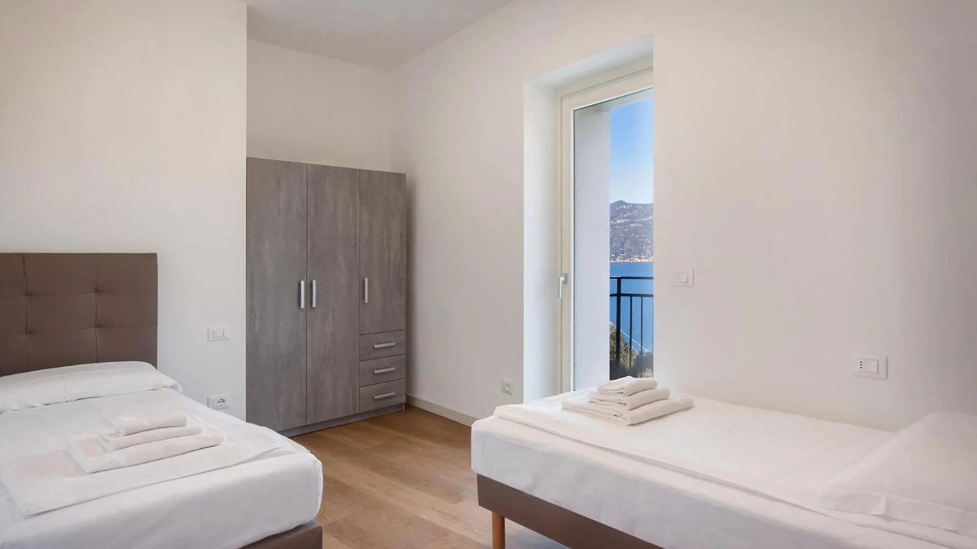 Casa Karin-Vista Lago Torri Del Benaco Daire