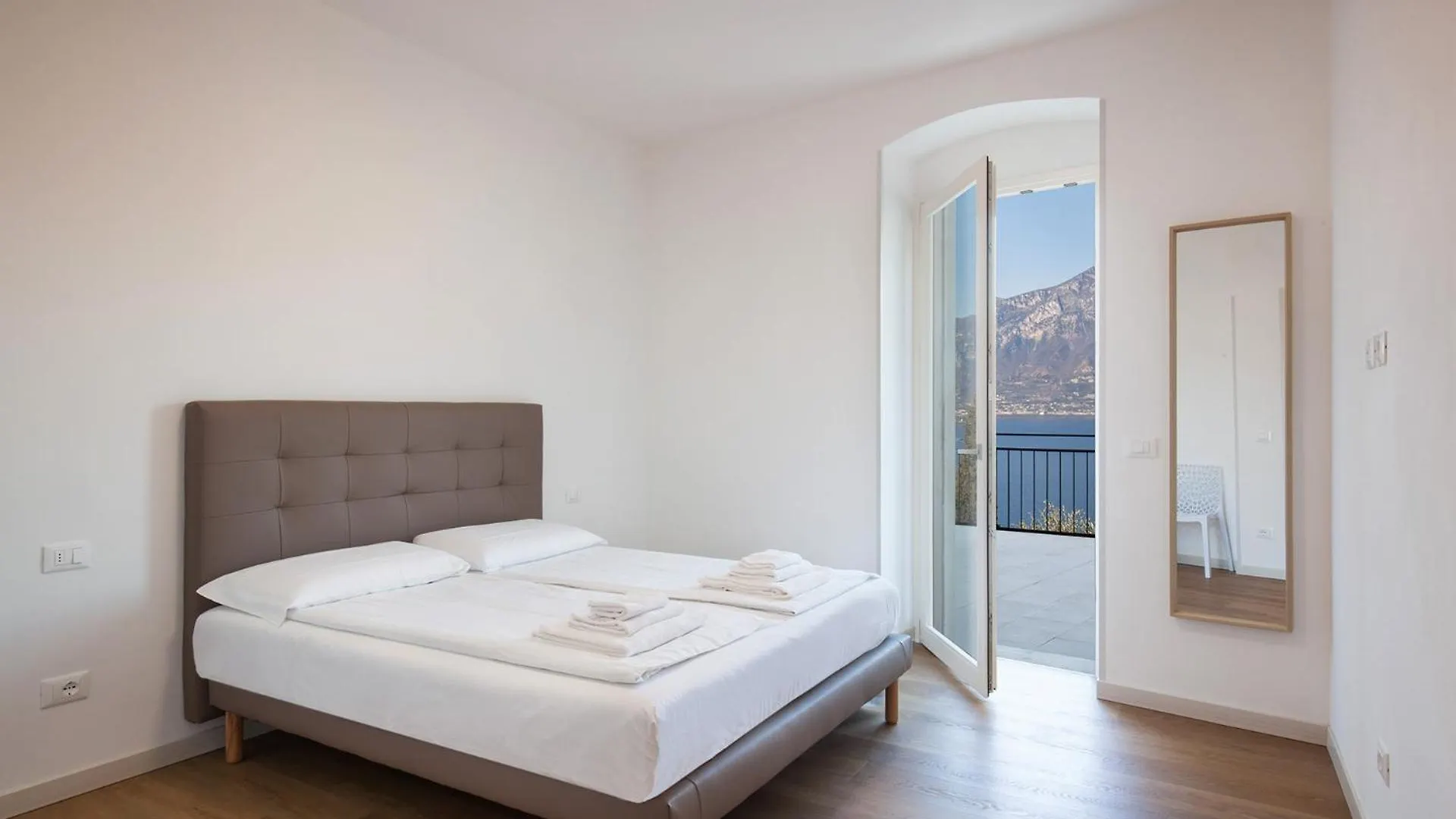 Daire Casa Karin-Vista Lago Torri Del Benaco İtalya